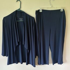 NWT Monochromatic Lightweight Cardigan and Capri XL and L